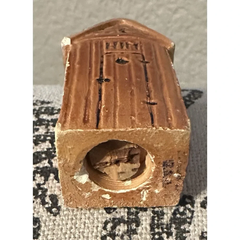 Salt OR Pepper Shaker Novelty Outhouse Shape - Only One Shaker